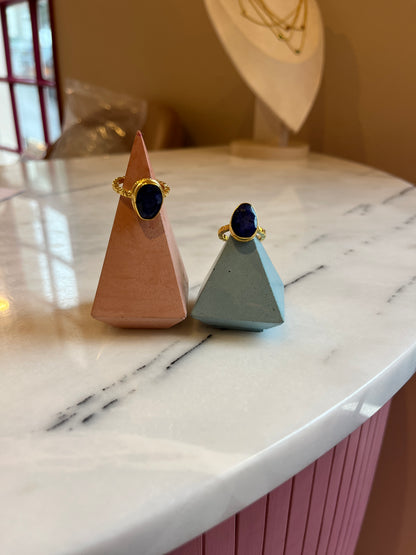 GEMSTONE RINGS - GOLD