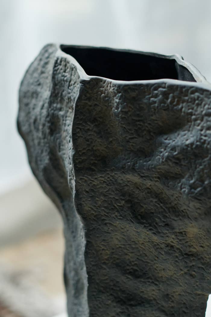 Yilan Vase