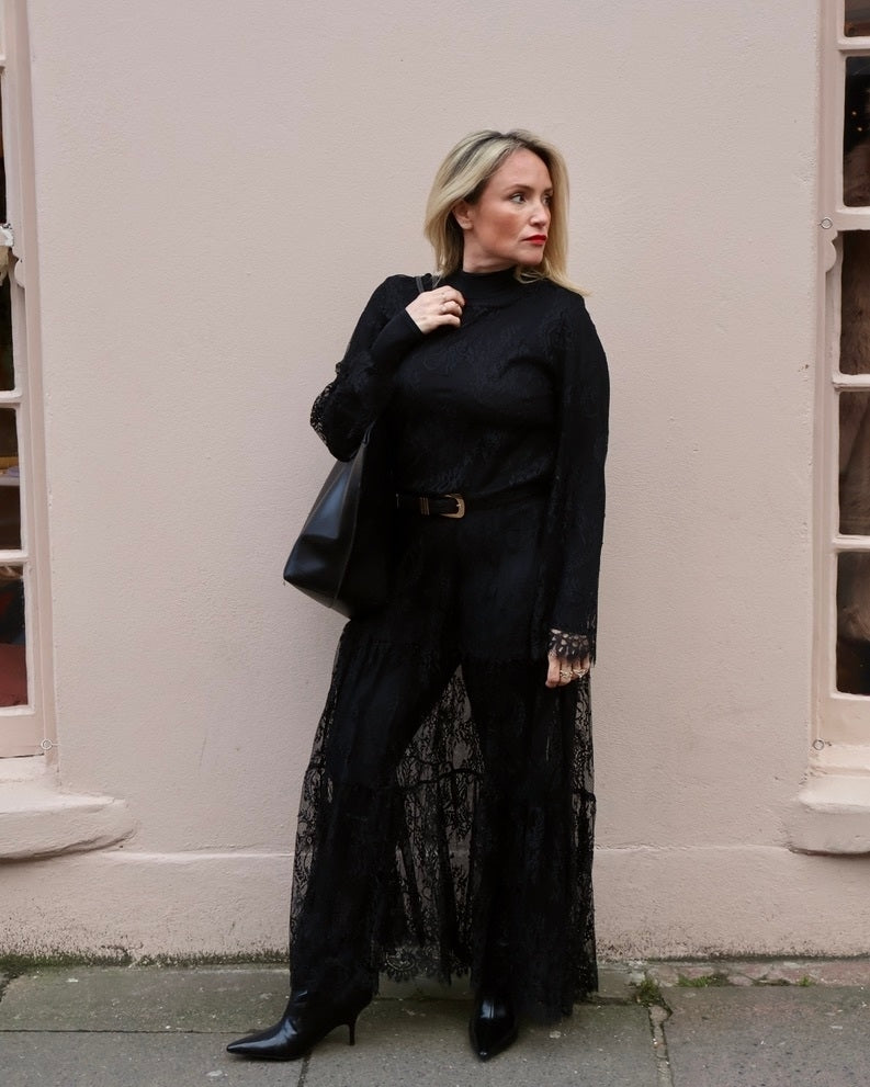 ERIN LACE DRESS - BLACK